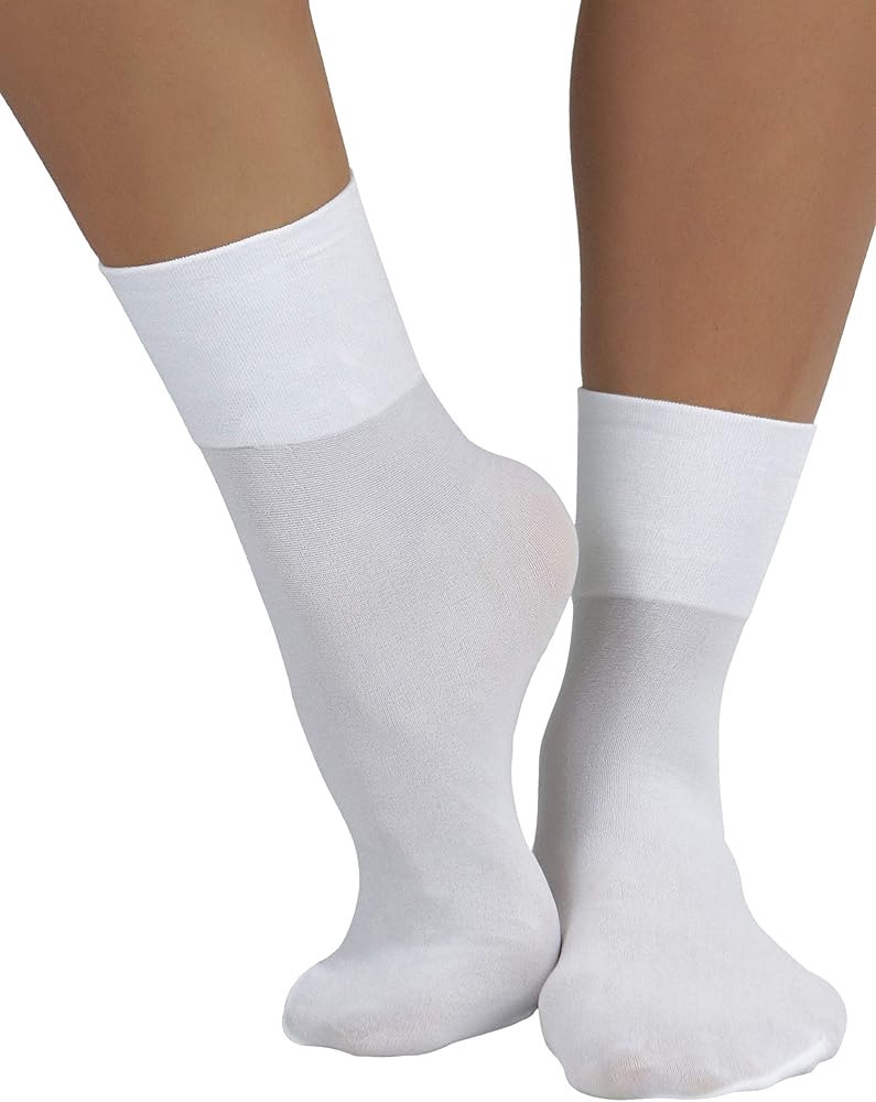 ToBeInStyle Women’s Classic Opaque Nylon Anklet Fashion Novelty Socks